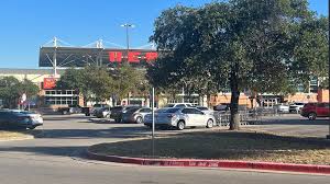 Security officer involved in fatal shooting at northeast Austin H-E-B