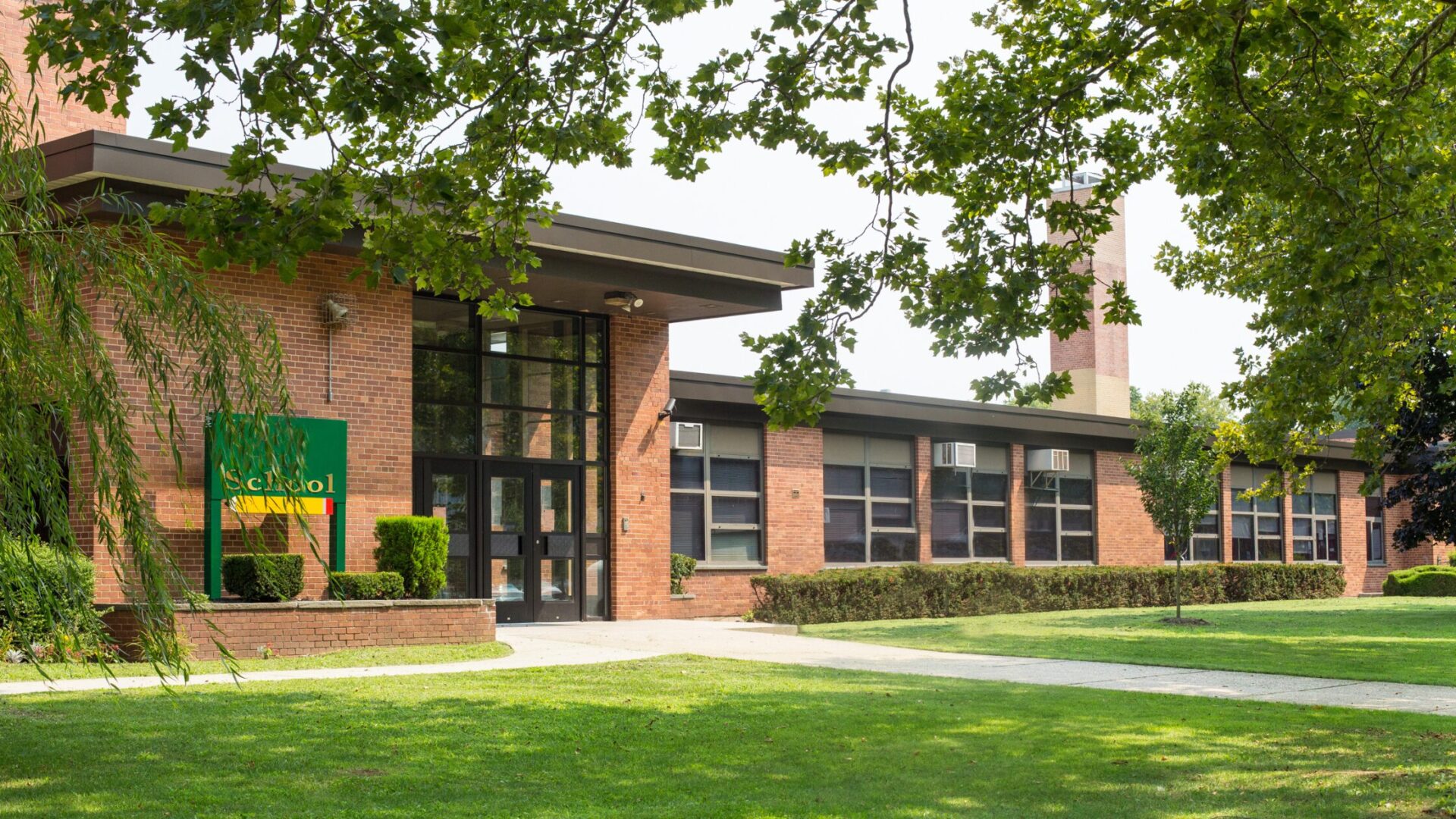 Survey Reveals Majority of School entrance Leaders Don’t Feel Main Entrances Are Fully Secure